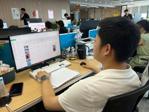 36國語言 零門檻 溝通 義烏國際商貿(mào)城3萬商戶開啟ai貿(mào)易新時代